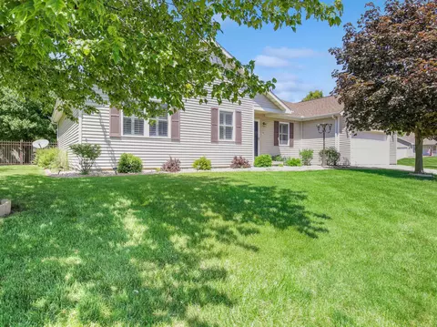 2409 Somerset Dr, Urbana, IL 61802