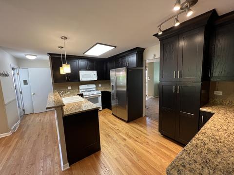 Undisclosed, Mount Prospect, IL 60056 photo 6