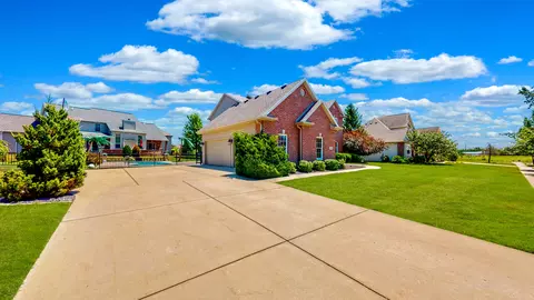 2003 Stone Mountain Blvd, Bloomington, IL 61704 photo 47