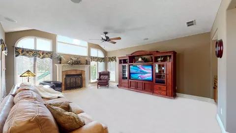 2003 Stone Mountain Blvd, Bloomington, IL 61704 photo 9