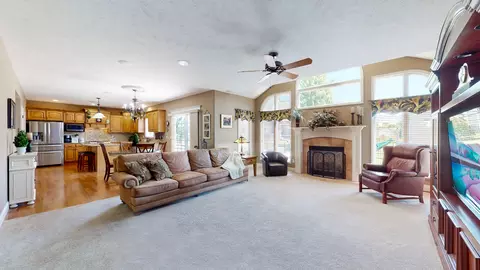 2003 Stone Mountain Blvd, Bloomington, IL 61704 photo 8