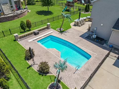 2003 Stone Mountain Blvd, Bloomington, IL 61704 photo 7