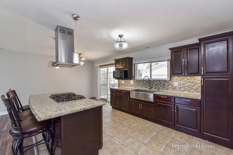 15214 Hamlin Ave, Midlothian, IL 60445 photo 4