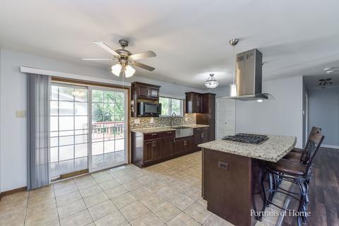15214 Hamlin Ave, Midlothian, IL 60445 photo 3