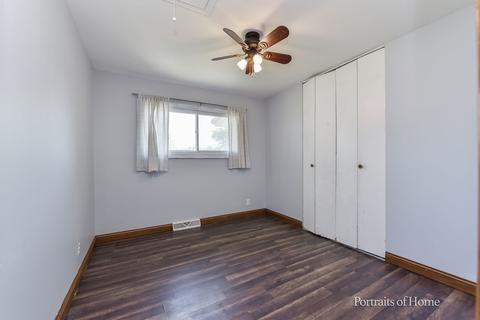 15214 Hamlin Ave, Midlothian, IL 60445 photo 9