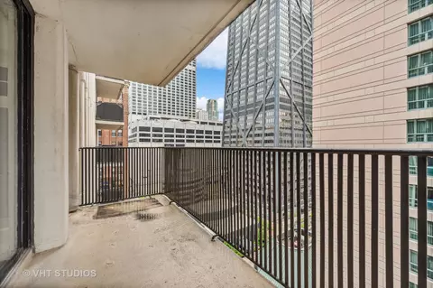 200 E Delaware Pl #14A, Chicago, IL 60611 photo 24