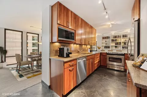 200 E Delaware Pl #14A, Chicago, IL 60611 photo 10