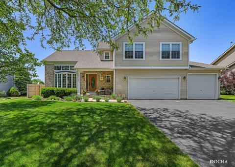 630 Salem Cir, Oswego, IL 60543