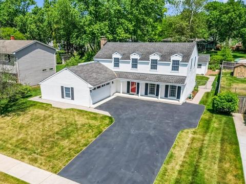 1599 Burning Trl, Wheaton, IL 60189