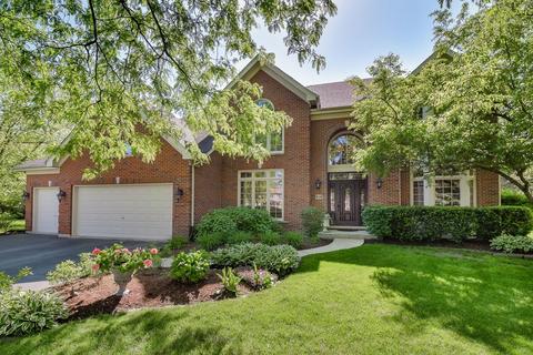 914 Secretariat Ct, Saint Charles, IL 60174