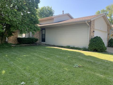 1013 Louise Ln, Joliet, IL 60431