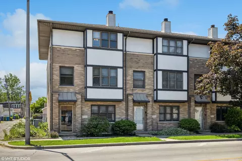 7704 Harvard St, Forest Park, IL 60130