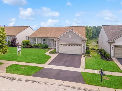 12330 Flowerwood Ln, Huntley, IL 60142
