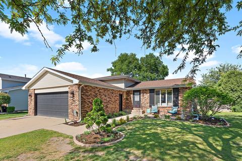 1323 Mill Pond Rd, Bourbonnais, IL 60914