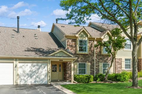 211 Thornapple Ct #1-11-5, Buffalo Grove, IL 60089