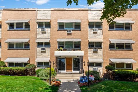 4820 Conrad St #104, Skokie, IL 60077