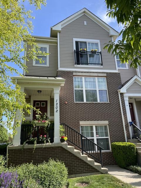 1202 Harding Ave, Des Plaines, IL 60016