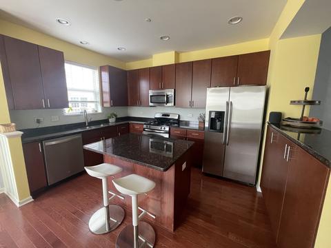 1202 Harding Ave, Des Plaines, IL 60016 photo 4