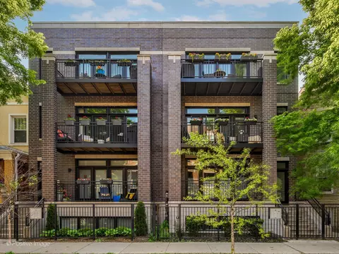 4834 N Damen Ave #2, Chicago, IL 60625