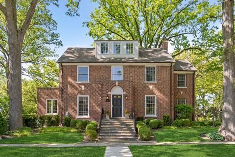 45 Warwick Rd, Winnetka, IL 60093