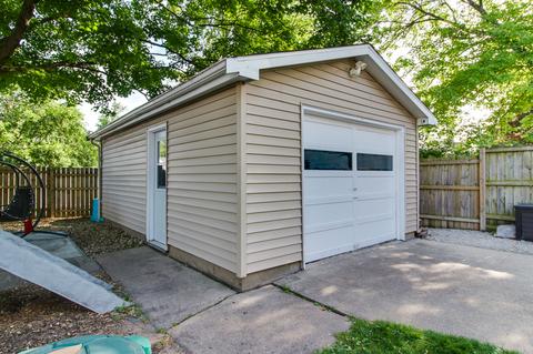 503 E Poplar St, Normal, IL 61761 photo 22