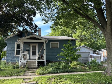 402 E Jackson St, Bloomington, IL 61701