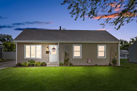 1627 Schmale Rd, Glendale Heights, IL 60139