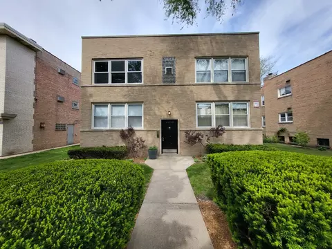 8050 Kenton Ave, Skokie, IL 60076