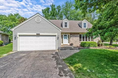 125 W End Ct, Oswego, IL 60543