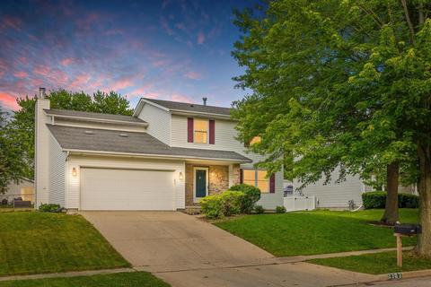 1303 Kenneth Dr, Bloomington, IL 61704
