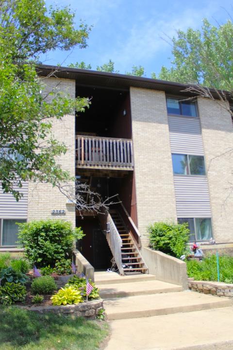 2362 South St #C, Elgin, IL 60123
