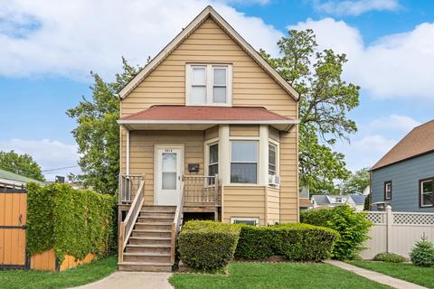2914 W Addison St, Chicago, IL 60618