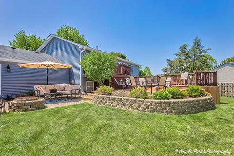 622 Tanglewood Trl, Mchenry, IL 60050 photo 4