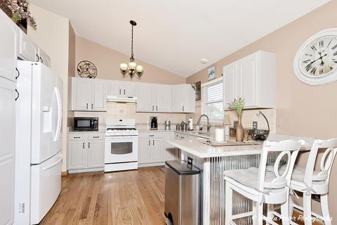 622 Tanglewood Trl, Mchenry, IL 60050 photo 21