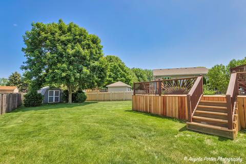 622 Tanglewood Trl, Mchenry, IL 60050 photo 9