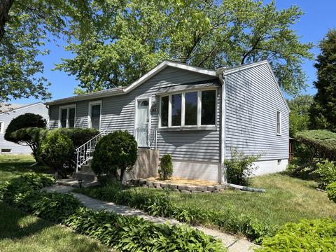 8628 W 73rd Pl, Justice, IL 60458