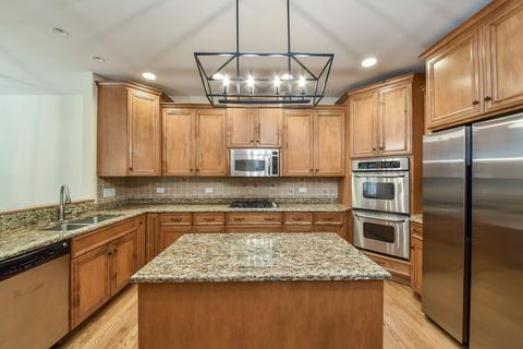 2003 Mackenzie Pl, Wheaton, IL 60187 photo 8