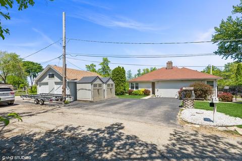 716 Fossil Dr, Ingleside, IL 60041