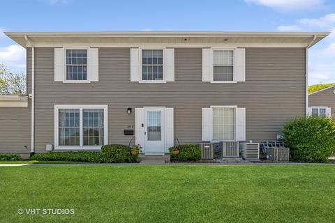 1375 Woodcutter Ln #B, Wheaton, IL 60189