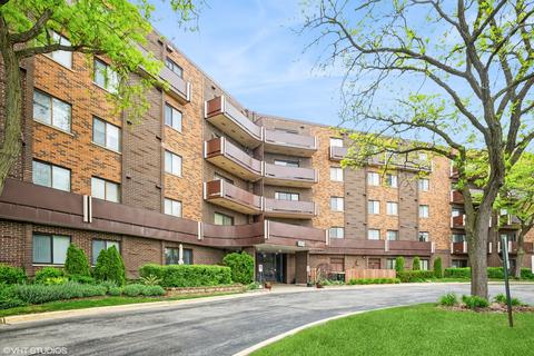 850 Wellington Ave #413, Elk Grove Village, IL 60007