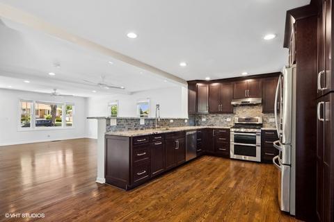 713 N Adele St, Elmhurst, IL 60126 photo 5