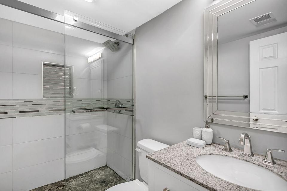  2930 Dundee Rd, Northbrook, IL 60062 photo 13