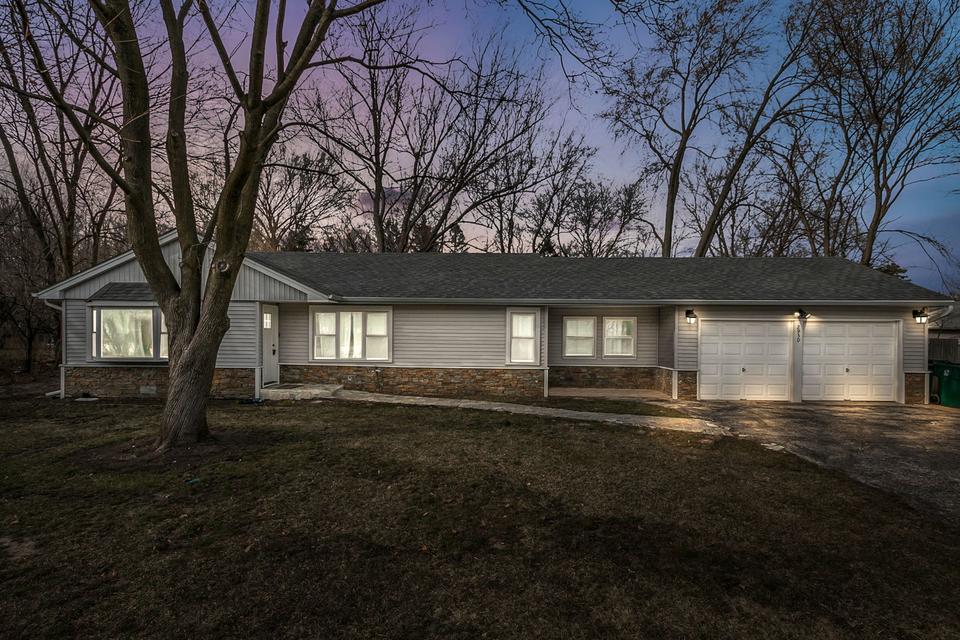  2930 Dundee Rd, Northbrook, IL 60062 photo 17