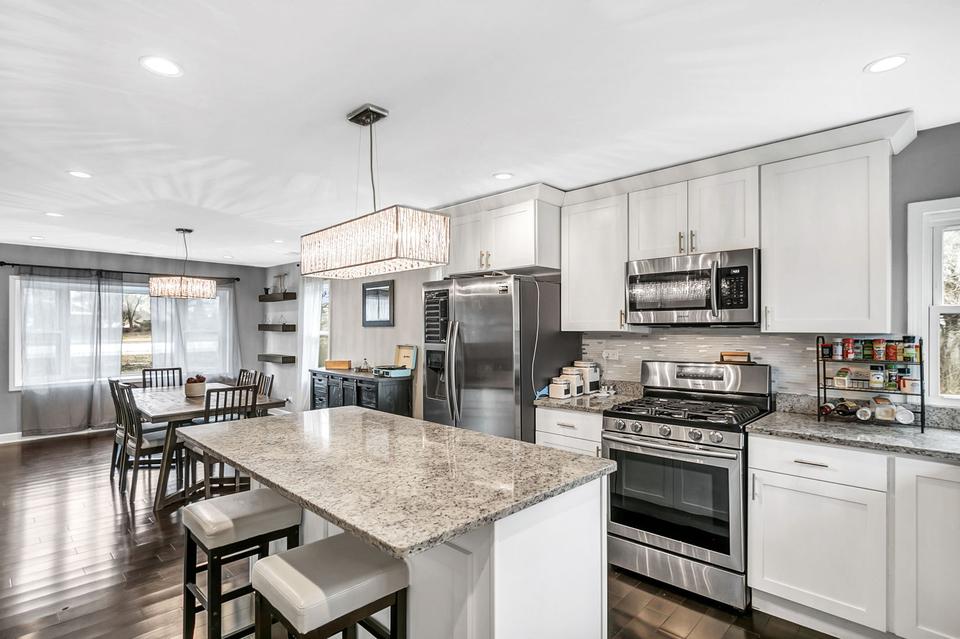  2930 Dundee Rd, Northbrook, IL 60062 photo 7