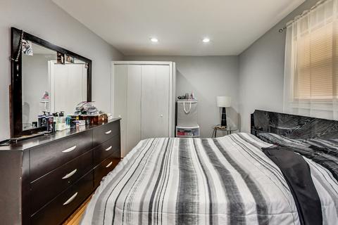 Undisclosed, Chicago, IL 60625 photo 18