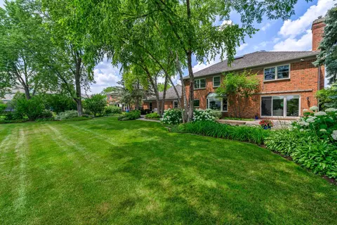 2324 Mohawk Ln, Glenview, IL 60026 photo 5