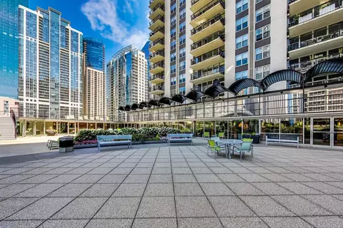 400 E Randolph St #3327, Chicago, IL 60601 photo 38