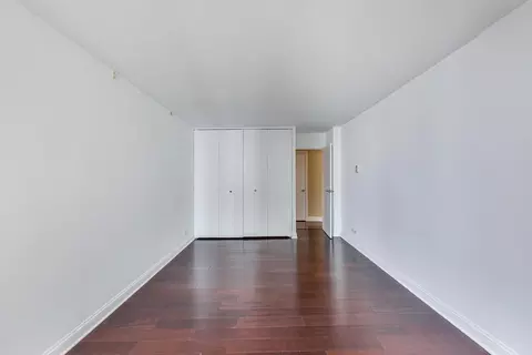 400 E Randolph St #3327, Chicago, IL 60601 photo 9