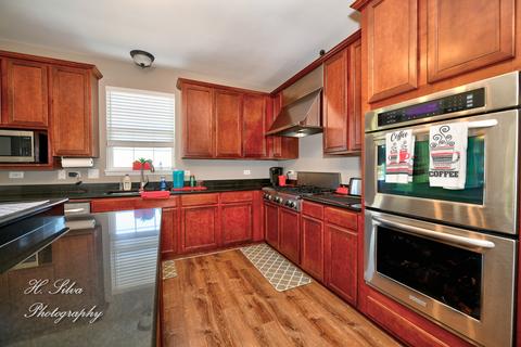 249 Sonora Dr, Elgin, IL 60124 photo 10