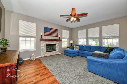 249 Sonora Dr, Elgin, IL 60124 photo 12
